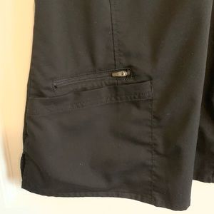 Healing Hands Purple Label Black Scrub Top Large